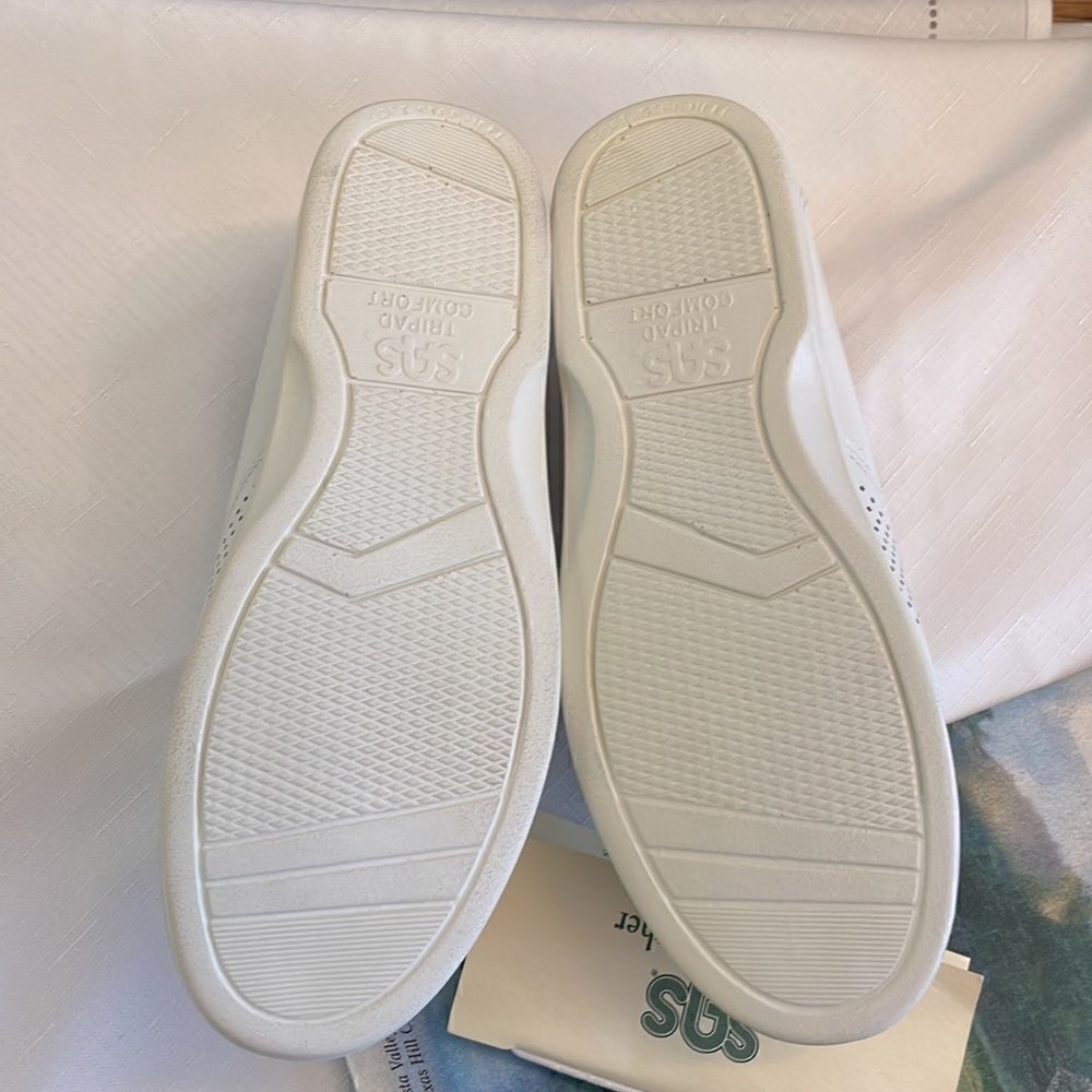 SAS WHITE LEATHER COMFORT SHOES.  NEW. - Picture 4 of 8